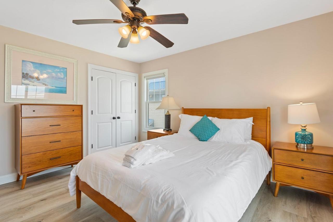 Nirvana Oak Island Exterior foto